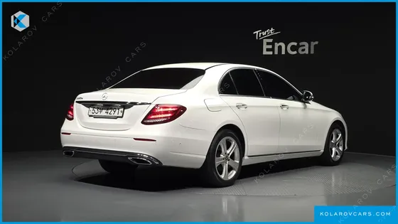 MERCEDES E-CLASS E220D AVANTGARDE