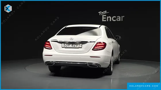MERCEDES E-CLASS E220D AVANTGARDE