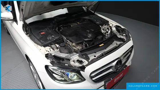 MERCEDES E-CLASS E220D AVANTGARDE