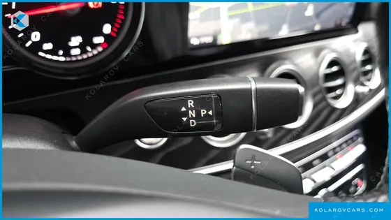 MERCEDES E-CLASS E220D AVANTGARDE