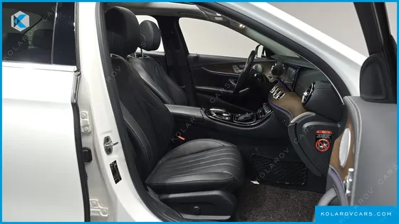 MERCEDES E-CLASS E300 4MATIC EXCLUSIVE