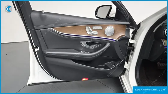 MERCEDES E-CLASS E300 4MATIC EXCLUSIVE