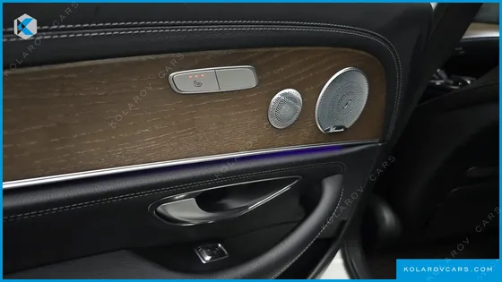 MERCEDES E-CLASS E300 4MATIC EXCLUSIVE