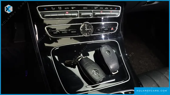 MERCEDES E-CLASS E300 4MATIC EXCLUSIVE