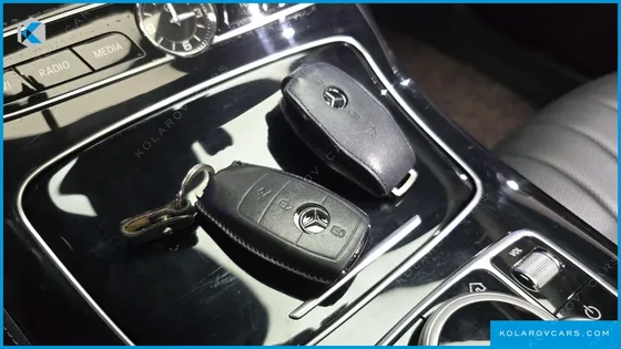 MERCEDES E-CLASS E300 4MATIC EXCLUSIVE