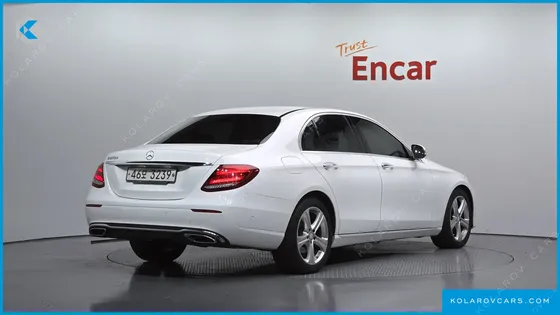 MERCEDES E-CLASS E220D AVANTGARDE