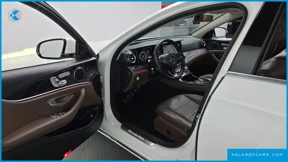 MERCEDES E-CLASS E220D AVANTGARDE