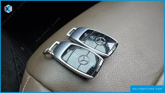 MERCEDES E-CLASS E220D AVANTGARDE