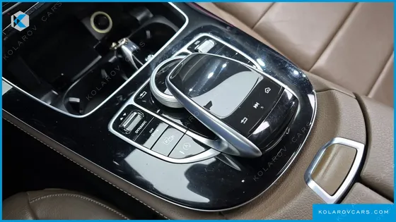 MERCEDES E-CLASS E220D AVANTGARDE