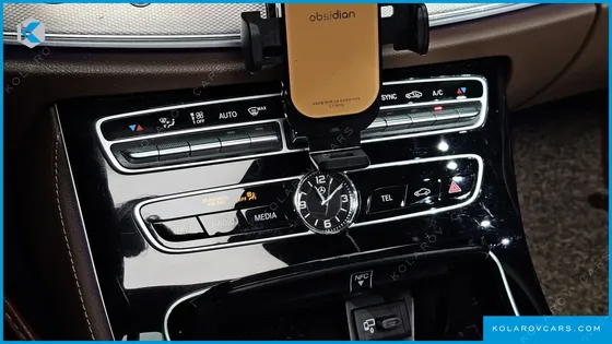 MERCEDES E-CLASS E300 AMG LINE