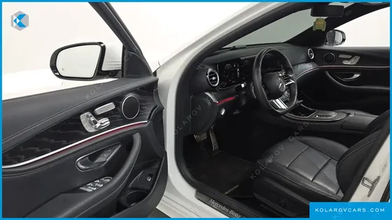MERCEDES E-CLASS E220D 4MATIC AMG LINE