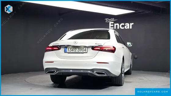 MERCEDES E-CLASS E220D 4MATIC AMG LINE