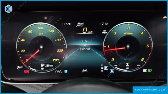 MERCEDES E-CLASS E220D 4MATIC AMG LINE