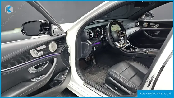 MERCEDES E-CLASS E220D 4MATIC AMG LINE