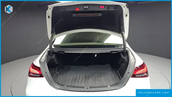 MERCEDES E-CLASS E220D 4MATIC AMG LINE