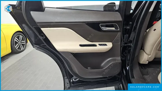 JAGUAR F-PACE 20D PRESTIGE