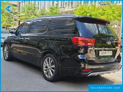 KIA CARNIVAL 9-SEATER NOBLESSE SPECIAL