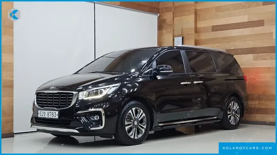 KIA CARNIVAL 9-SEATER LUXURY