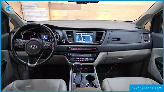 KIA CARNIVAL 9-SEATER LUXURY