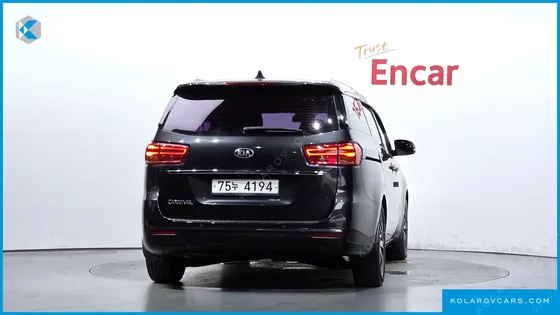 KIA CARNIVAL 11-SEATER PRESTIGE
