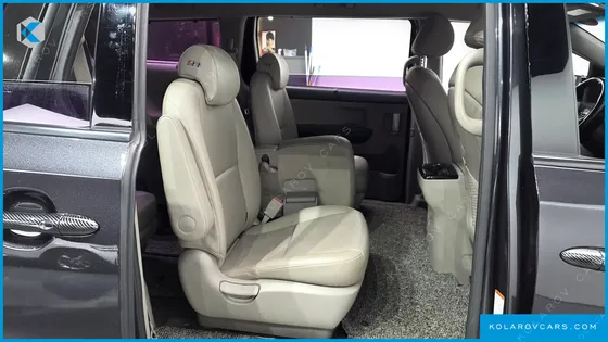 KIA CARNIVAL 11-SEATER PRESTIGE