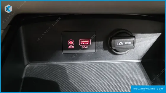 KIA CARNIVAL 11-SEATER PRESTIGE