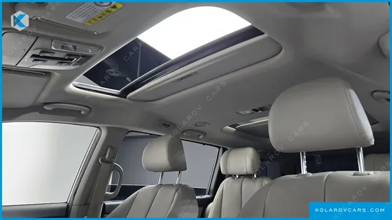 KIA CARNIVAL 7-SEATER LIMOUSINE