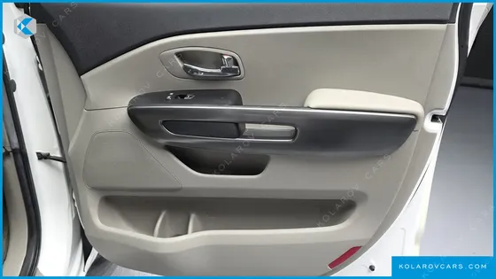 KIA CARNIVAL 9-SEATER LUXURY