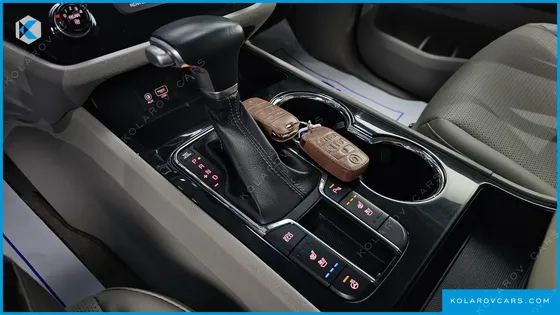 KIA CARNIVAL 11-SEATER PRESTIGE