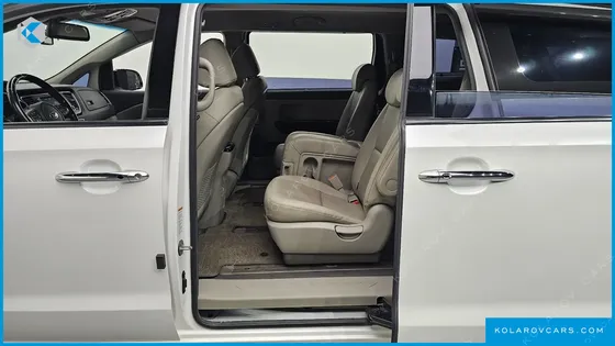 KIA CARNIVAL 11-SEATER PRESTIGE