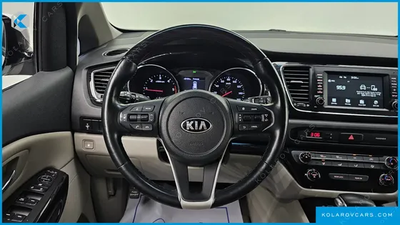 KIA CARNIVAL 11-SEATER PRESTIGE