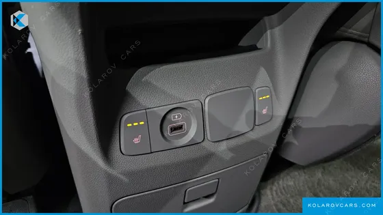 KIA CARNIVAL 11-SEATER PRESTIGE