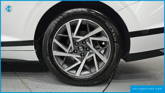 HYUNDAI GRANDEUR EXCLUSIVE
