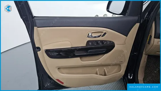 KIA CARNIVAL 9-SEATER NOBLESSE SPECIAL