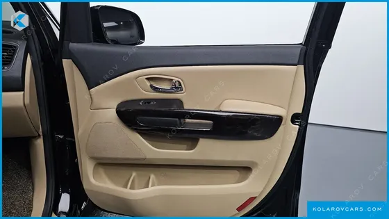 KIA CARNIVAL 9-SEATER NOBLESSE SPECIAL