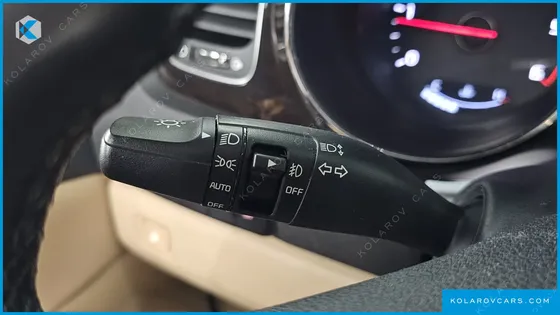 KIA CARNIVAL 9-SEATER NOBLESSE SPECIAL