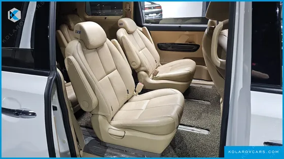 KIA CARNIVAL 9-SEATER NOBLESSE SPECIAL