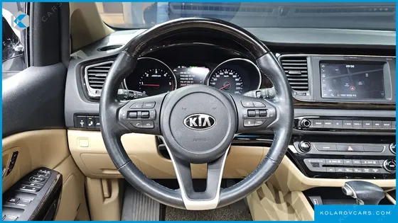 KIA CARNIVAL 9-SEATER NOBLESSE SPECIAL