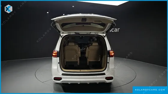 KIA CARNIVAL 9-SEATER NOBLESSE SPECIAL