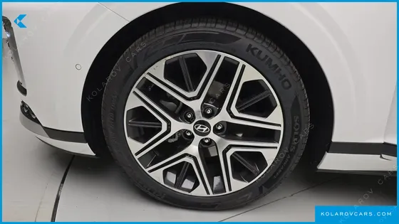 HYUNDAI GRANDEUR EXCLUSIVE