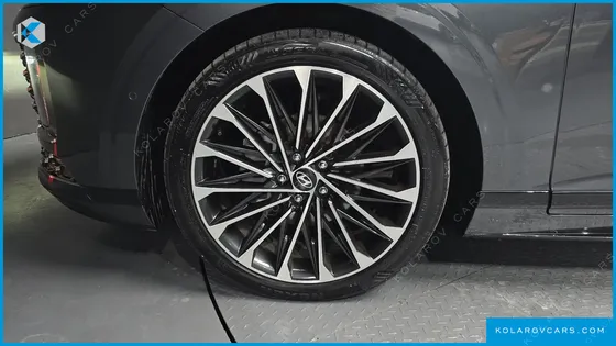 HYUNDAI GRANDEUR CALLIGRAPHY