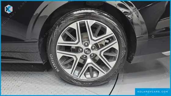 HYUNDAI GRANDEUR 2,5 GASOLINE 2WD