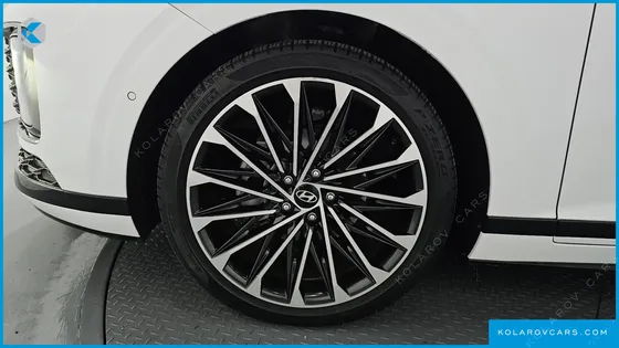 HYUNDAI GRANDEUR CALLIGRAPHY