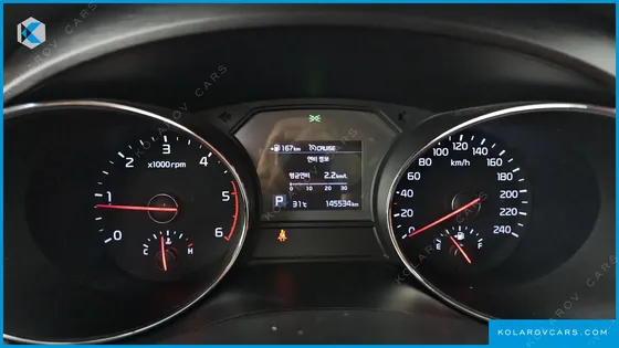 KIA CARNIVAL 9-SEATER LUXURY