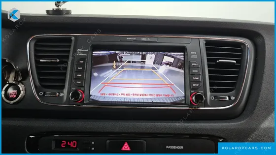 KIA CARNIVAL 9-SEATER LUXURY