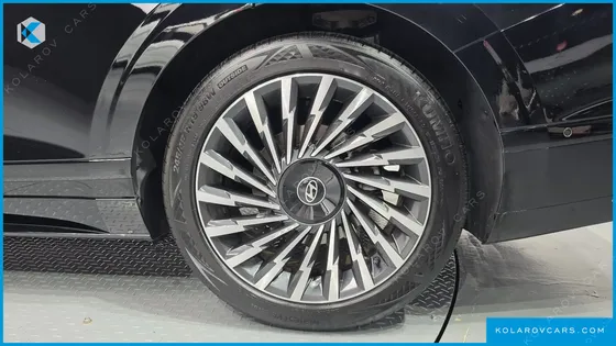 HYUNDAI GRANDEUR CALLIGRAPHY
