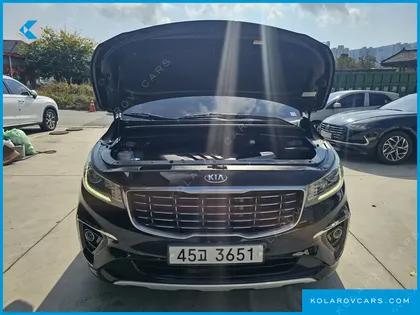 KIA CARNIVAL 9-SEATER PRSTIGE