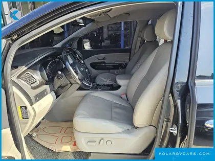 KIA CARNIVAL 9-SEATER PRSTIGE