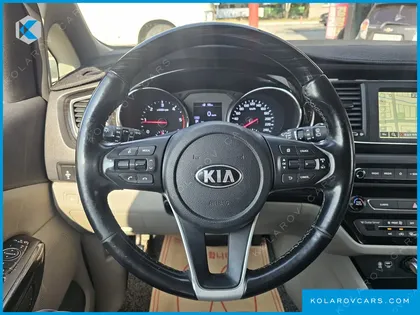 KIA CARNIVAL 9-SEATER PRSTIGE