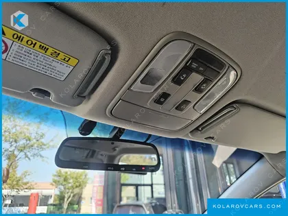 KIA CARNIVAL 9-SEATER PRSTIGE